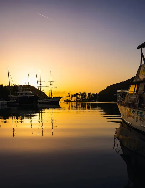 Vertical Shot Calm Pier Boats Sunset — Stock Photo, Image