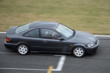 Honda Civic Eg6 yarış pistinde