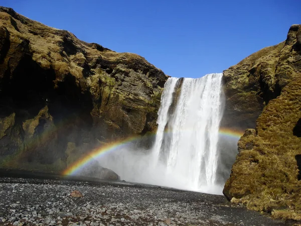 Low Angle Shot Beautiful Waterfall Rainbow Going — Stock Photo, Image