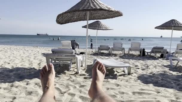 Man Resting Seaside Florya Beach Black Sea Turkey Sunny Day — Stock Video