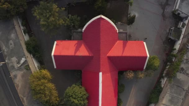 パキスタンのラワルピンディでキリスト教の教会の空中撮影 — ストック動画