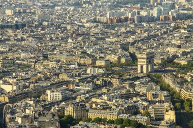 Eifeltower 'dan çekilen Zafer Yayı.