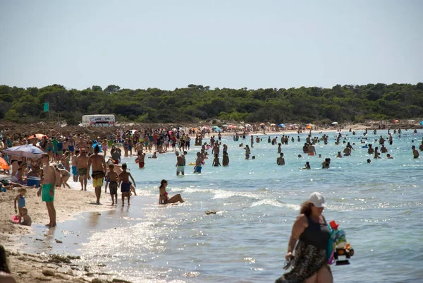 Mass Tourism Crowded Beach Mallorca Island Baleares Spain — Stock Photo, Image