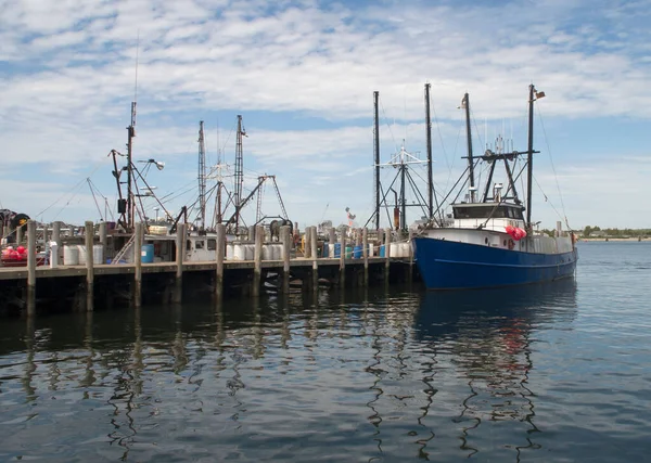 Big Fishing Boat Getting Ready Leave Dock Narragansett Rhode Island — Stock Photo, Image