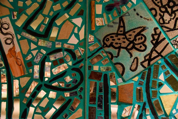 Artystyczny Projekt Mozaiki Małego Kolibra Zielonej Powierzchni — Zdjęcie stockowe