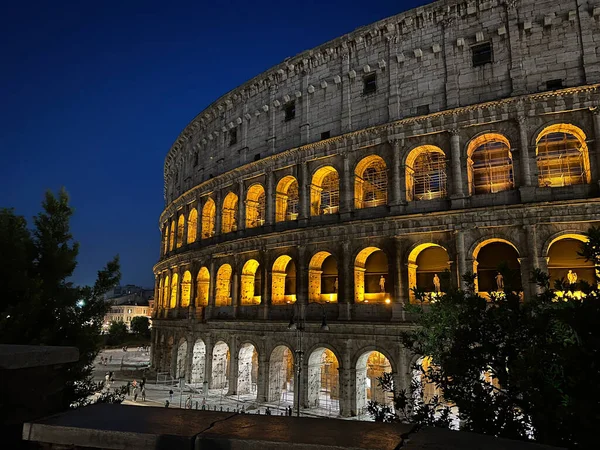 Colosseo Illuminato Durante Serata Roma — Foto Stock