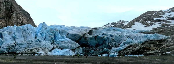 Ett Landskap Snöiga Klippor Grönland — Stockfoto