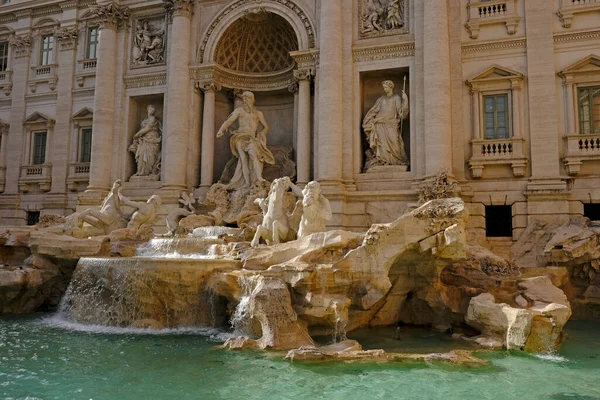 İtalya, Roma 'daki Trevi Çeşmesi