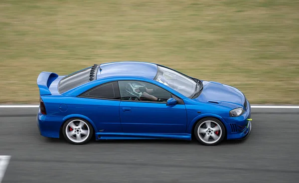 Opel Astra Coupe Racing Race Track — Stok fotoğraf