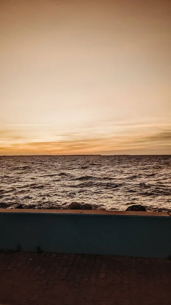 Vertical Shot Cloudy Sky Sunset Sea Belize — Foto de Stock