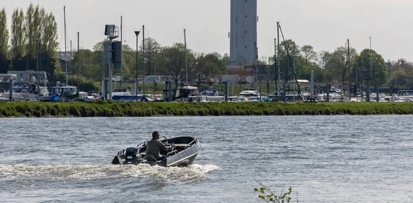 Man Boat River Maas City Roermond Netherlands — Stockfoto