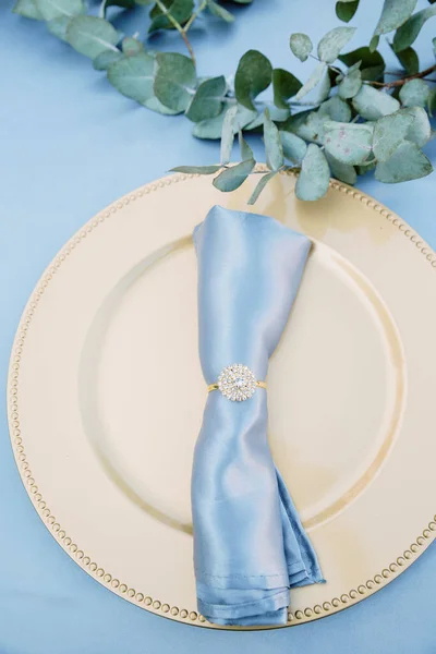 Top View Shot Ceramic White Plate Blue Surface Napkin Wedding — Photo