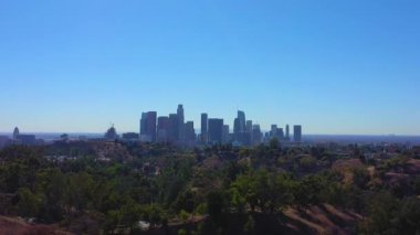 Los Angeles City Skyline 'ın güzel gündüz manzarası