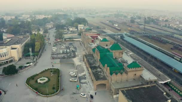 Aerial View Rawalpindi Railway Station Buildings Trees Parked Cars Pakistan — Stockvideo