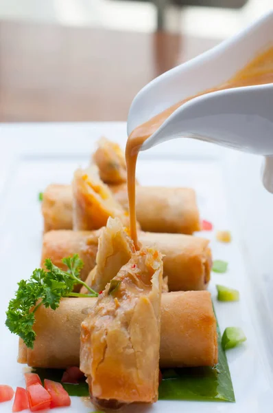 Vertical Closeup Shot Fried Chinese Spring Rolls Sweet Chili Sauce — Stock Photo, Image