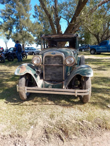 Old Worn Rusty Unpainted Ford Model Tudor Hatchback Sedan 1928 — Fotografia de Stock