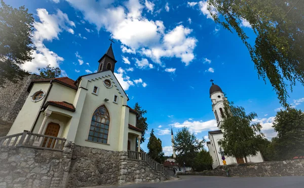 Low Angle Shot Mosque Church Bosanka Krupa Bosnia — Stockfoto