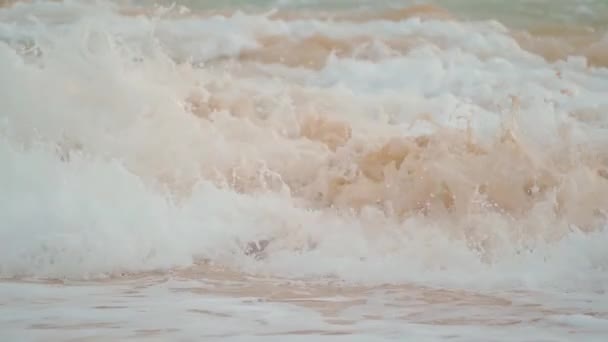 Slow Motion Shot Rolling Waves Makena Beach Maui Hawaii — Wideo stockowe