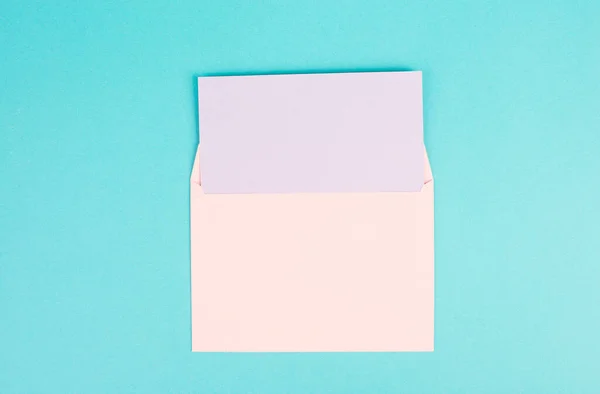 Pink Colored Envelope Empty Paper Turquoise Background Copy Space Text — Stock Photo, Image