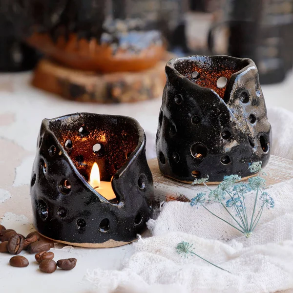 Closeup Shot Old Dark Ceramic Candle Holders Roasted Coffee Beans — Stock Photo, Image