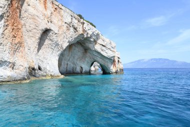 Yunanistan 'ın Zakynthos kentindeki Mavi Mağara manzarası