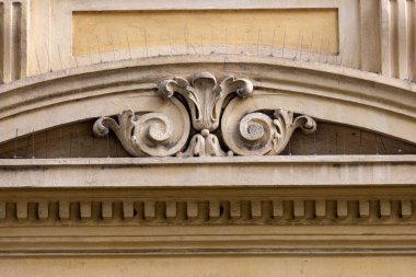 A closeup shot of a detail on an ancient building