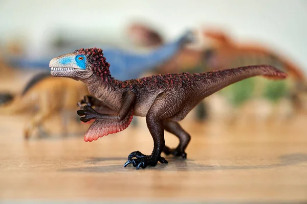 Schleich Brand Oviraptor Dinosaur Toy Figurine Table — Stock Photo, Image