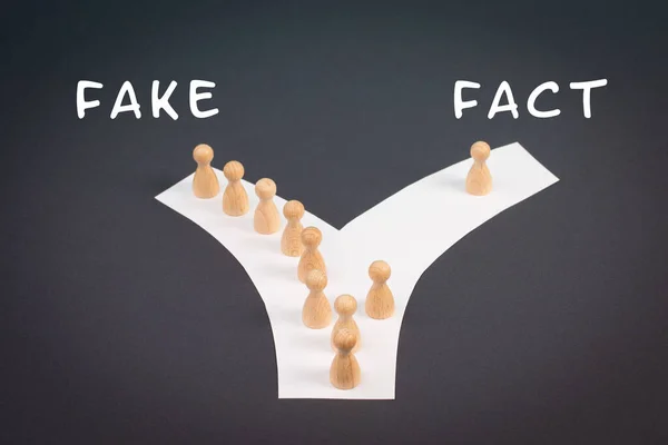 Crowd People Follow Path Fake Information One Thinks Different Takes — Foto Stock