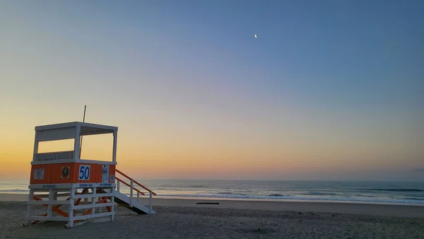 Safe Guard Booth Number Myrtle Beach Sunset Moon Appearing Sky — Stock Photo, Image