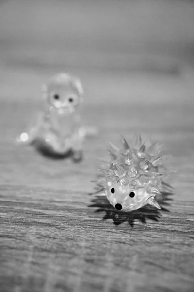 Grayscale Closeup Shot Swarovski Crystal Hedgehog Shaped Figurines Table — Stok fotoğraf