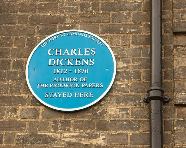 Historic Blue Plaque Showing English Novelist Charles Dickens Stayed Here — Stock Photo, Image