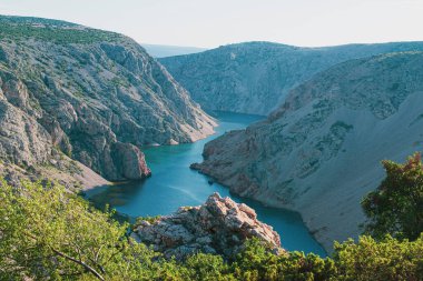 Zrmanja Nehri Büyük Kanyon ve Karst manzarası. Winnetou çekim yeri