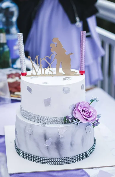 Vertical Closeup Shot Beautiful Two Story Wedding Cake — Stockfoto