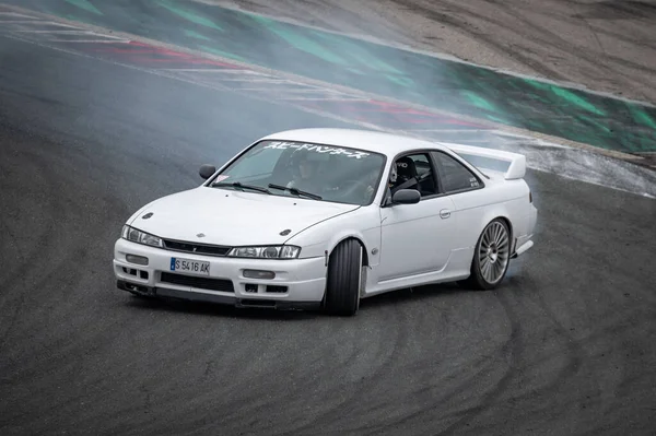 Nissan Silvia S14 Yarış Pistinde Sürükleniyor — Stok fotoğraf