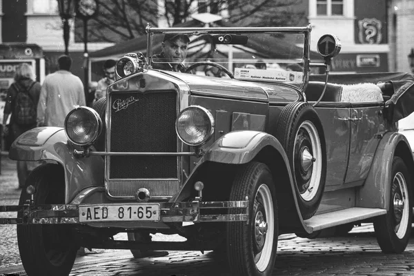Historic Taxi Parked Street Red Praga — Stockfoto