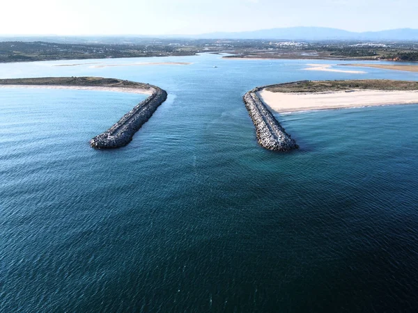 มมองทางอากาศของ Wagonga Inlet สวยงามใน Narooma ในพ นหล งของสนามส — ภาพถ่ายสต็อก