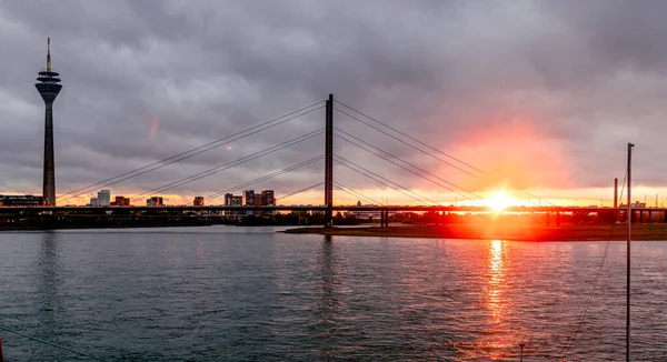 Bridge Dusseldorf Dust Germany — Foto Stock