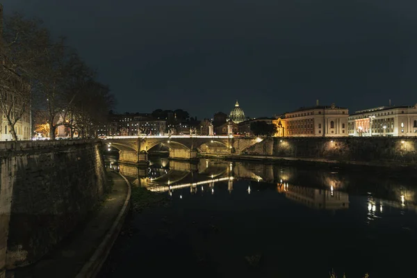 River Illuminated Bridge Rome Italy — Stock Photo, Image