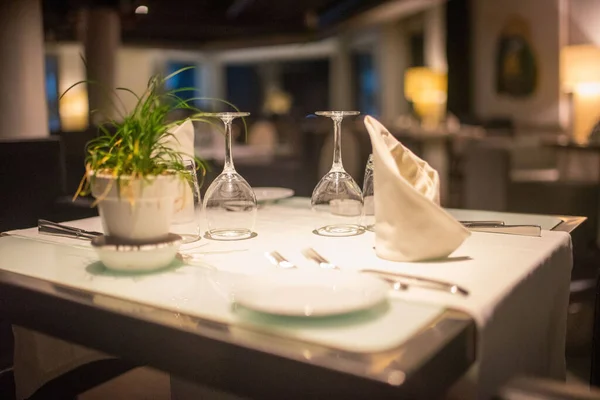 Empty Dinner Table Luxurious Hotel — ストック写真
