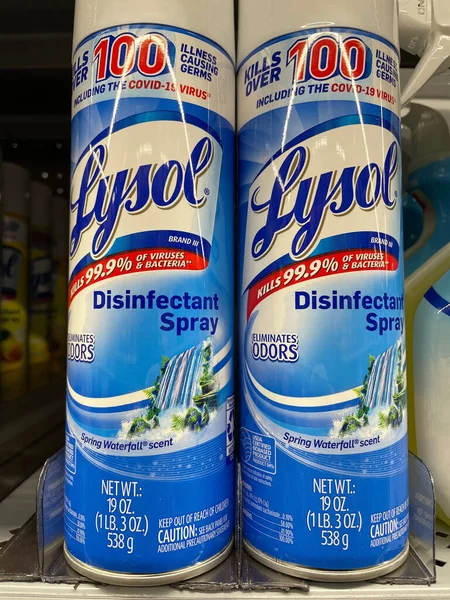 Augusta Usa Cleaning Products Retail Shelf Lysol Tall Can — Fotografia de Stock