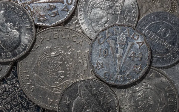 Closeup Shot Stack Old Canadian Coins — Stockfoto