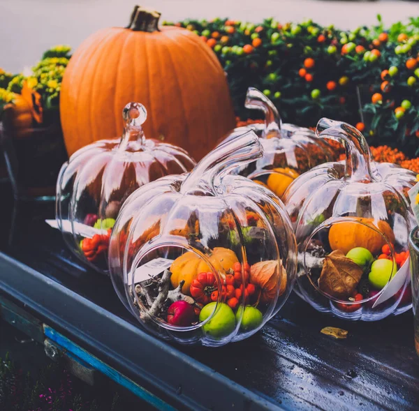 Close Beautiful Glass Pumpkins Filled Fruits Halloween — Stockfoto