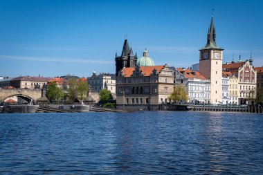 Çek Cumhuriyeti Prag 'daki tarihi binaların güzel bir manzarası.