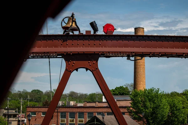 Beautiful Shot Rusty Bridge Sunny Day — Stock Photo, Image