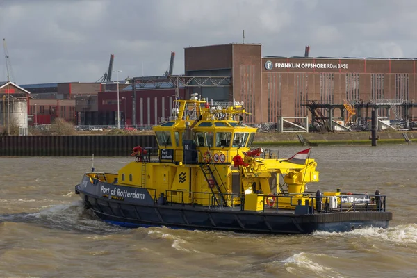 Hollanda Nın Rotterdam Limanındaki Bir Römorkör Manzarası — Stok fotoğraf