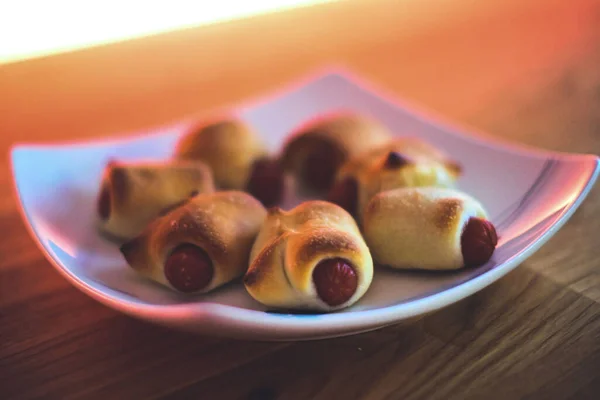 Close Shot Plate Full Hot Dogs Isolated Blurred Background — Stock Photo, Image