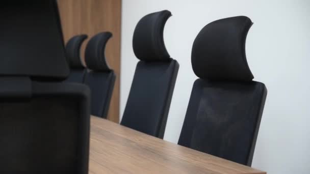 Empty Conference Room Black Rolling Chairs Table — Stock Video