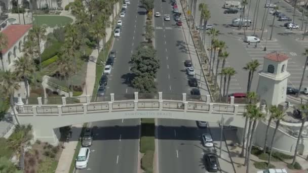 Aerial View Busy Highway Huntington Beach Seaside City Orange County — Video