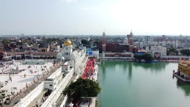 Aerial View Golden Temple Harminder Sahib Sikh Temple — Stockvideo