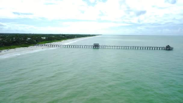 Beautiful Aerial Drone Footage Port Naples Beach Sunny Day Fiori — Video Stock